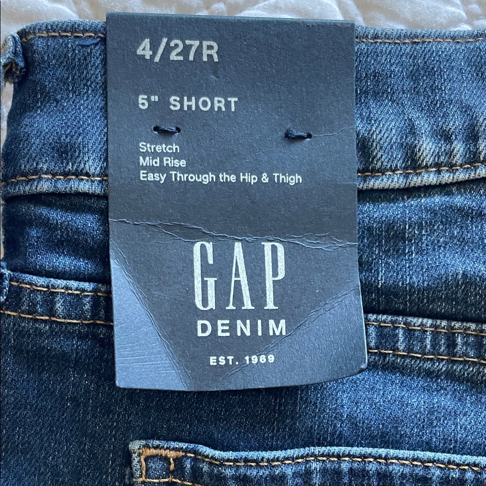 NWT GAP Blue Jean Shorts for Women - Picture 3 of 5